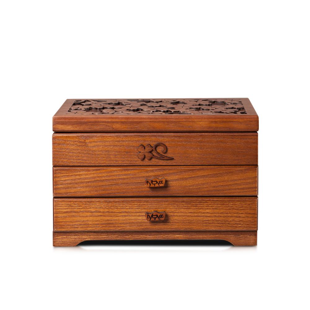 Coffret chinois gravé en bois de pin