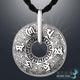 Artisan d'Asie Pendentifs & Amulettes Pendentif Rond Mantra Om en Argent Massif S925