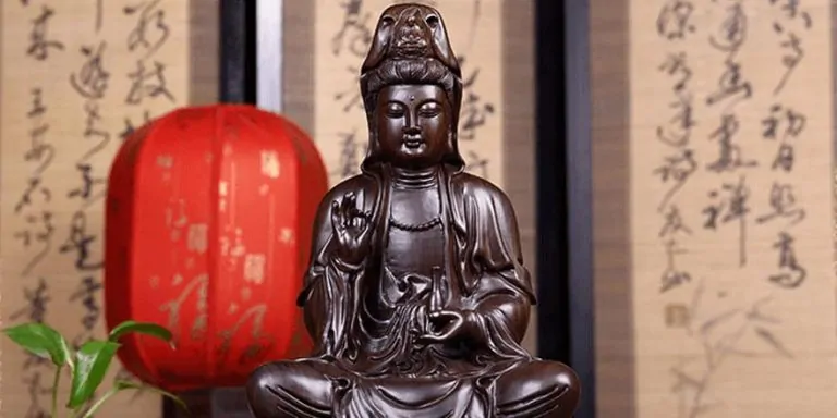 Qui est Bodhisattva Guan Yin, déesse de la Compassion ?