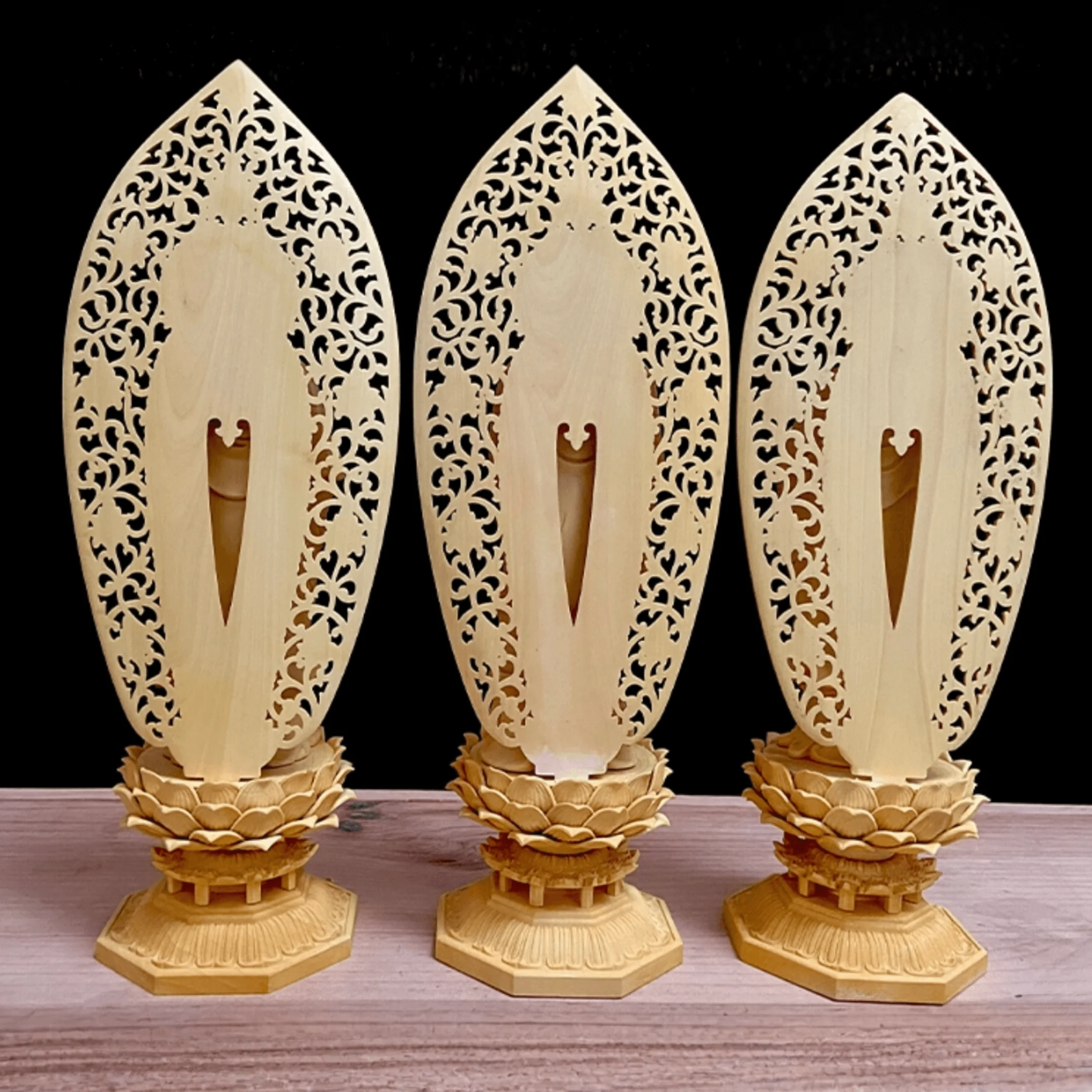 Lot de statues des Trois Saints de l'Ouest en bois de buis — Artisan d'Asie