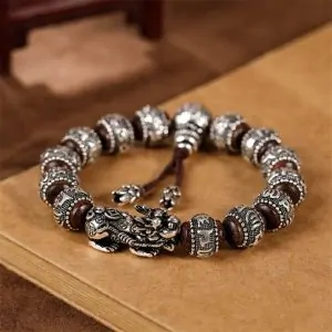 Bracelet Mala Pixiu en Bois de Santal et Argent Pur 990