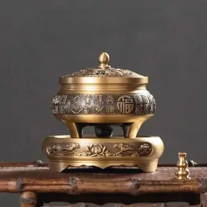 Brûleur d’Encens Laiton Pur Gravé – Fleur de Lotus & Bénédictions