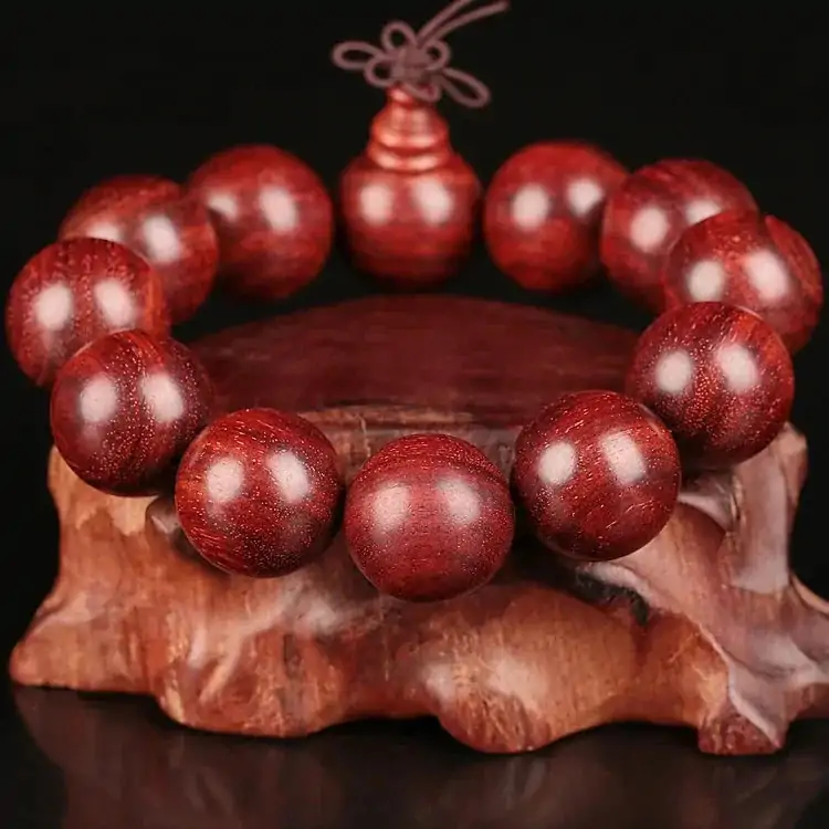 bracelets malas bracelet mala bois de santal rouge 1189991740