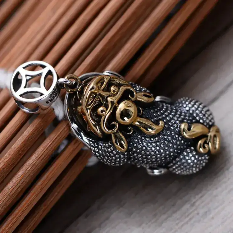pendentifs amulettes pendentif feng shui pixiu argent