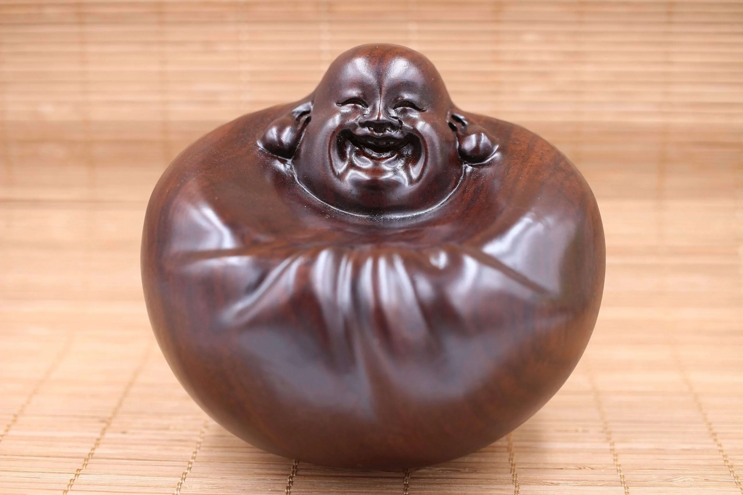 statues bouddha statue bouddha rieur rond bois de santal