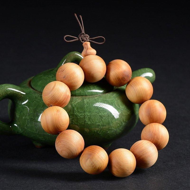 Mala bouddhiste artisanal en bois de cèdre (Thuya)