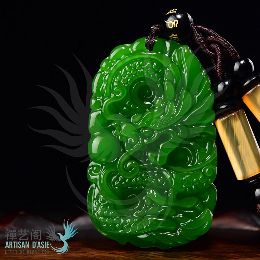 pendentif en jade verte
