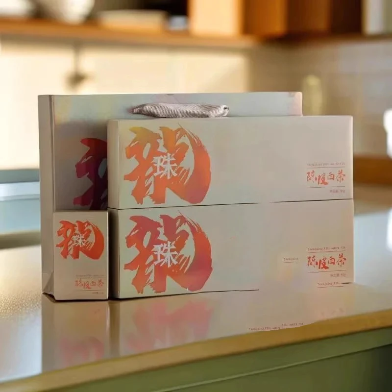 Coffret Biluochun, thé vert, style inclus dans le coffret découverte, gros plan