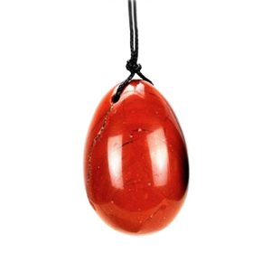 Pierre de Jaspe Rouge Poli, Forme Ovoïde, Pierre de jaspe rouge naturel, polie à la main en forme ovoïde. Le jaspe rouge est traditionnellement associé à l'ancrage et à la vitalité dans plusieurs cultures asiatiques.