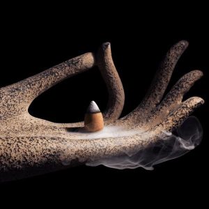 Cônes d'Encens à Refoulement au Bois de Oud, Qualité Luxe, Cônes d'encens à refoulement en bois de oud véritable, qualité luxe, parfum boisé plus intense que la gamme premium.