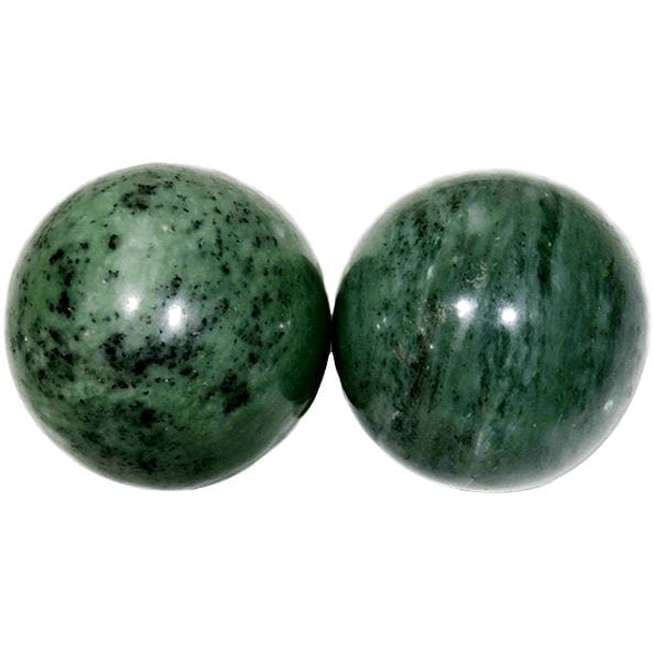 Boules de Qi Gong en Jade du Mont Lushan, Paire de boules de santé chinoises en jade du mont Lushan, tournées et polies à la main.